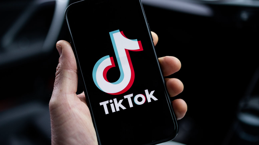 TikTok-App-Screen-Mobile-GettyIm