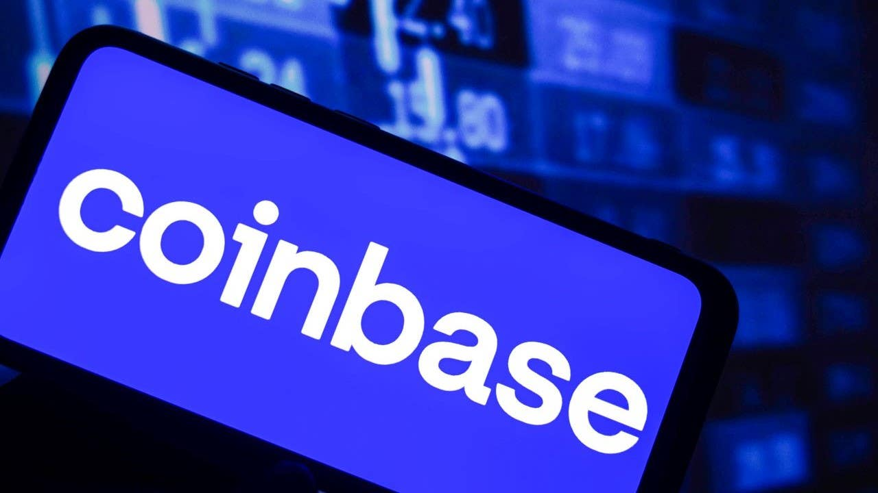Coinbase crashes due to technical issues after Bitcoin touches $64K